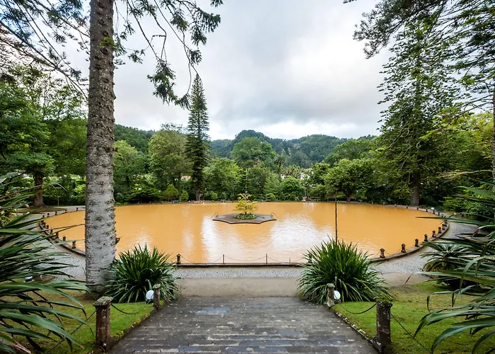 Terra Nostra Garden Фурнаш