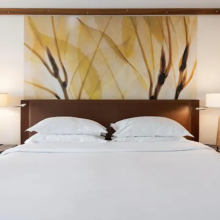 Terra Nostra Garden 4*