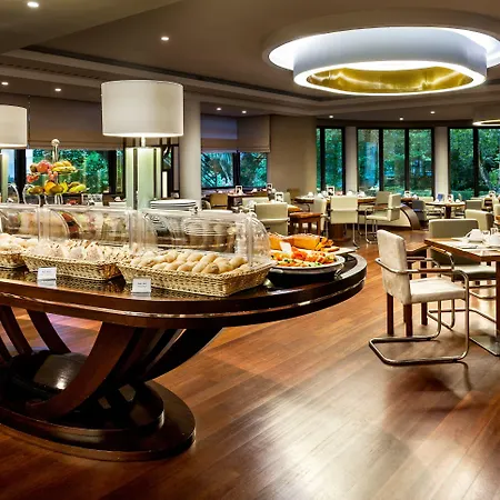 Terra Nostra Garden Hotel