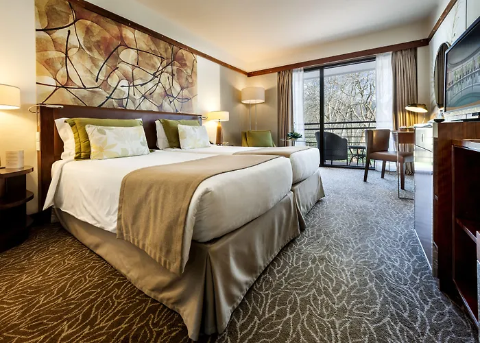 Terra Nostra Garden 푸나스